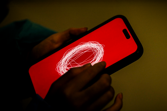 <귀신 부르는 앱: 영> 한 장면. 삼백상회 제공