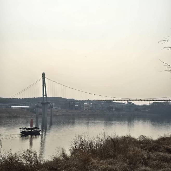 황포돗대와 출렁다리