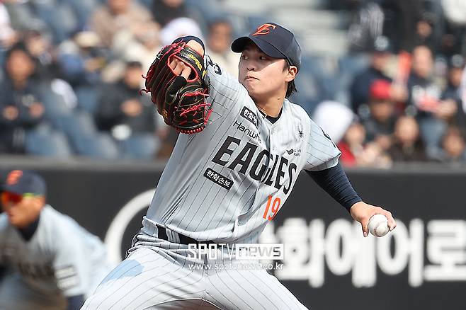 ▲ 올 시즌 한화 막강 선발진 구축의 퍼즐 중 하나로 자리매김하고 있는 왕옌청 ⓒ곽혜미 기자
