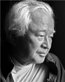 ▲ 강현국 시인·시와반시 주간