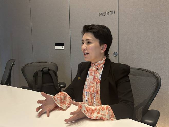 마리나 카스토바 크리스탈 인텔리전스(Crystal Intelligence) 창업자 겸 최고운영책임자(COO)는 지난 2일 서울 영등포구 IFC더포럼에서 이데일리와 인터뷰를 진행하고 있다. (사진=정윤영 기자)