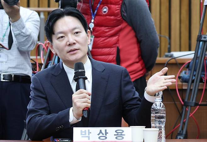 박상용 검사가 7일 오전 국회에서 이재명 죄지우기 국정조사 특위 국민의힘 위원단 주최 민주당의 공소취소 재판조작 진상규명 청문회에 출석해 의원들 질의에 답하고 있다. 임현동 기자