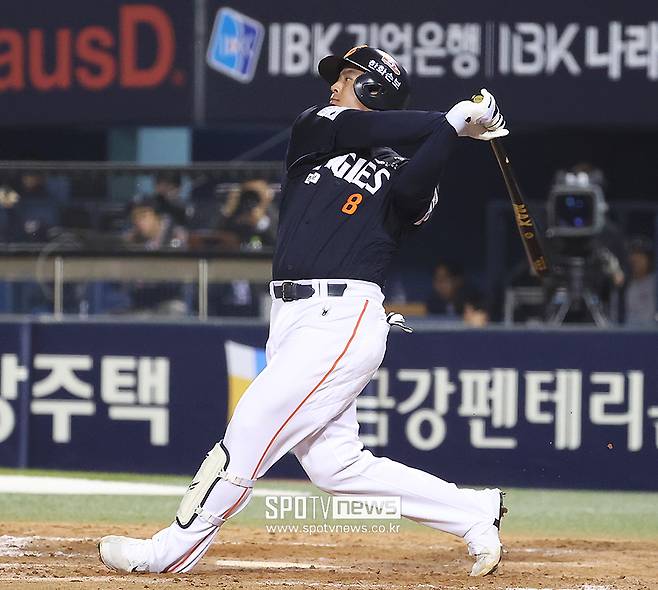 ▲ 노시환은 타율 저하는 물론 경력 평균보다 훨씬 더 높은 삼진 비율이 문제점으로 지적되고 있다 ⓒ곽혜미 기자