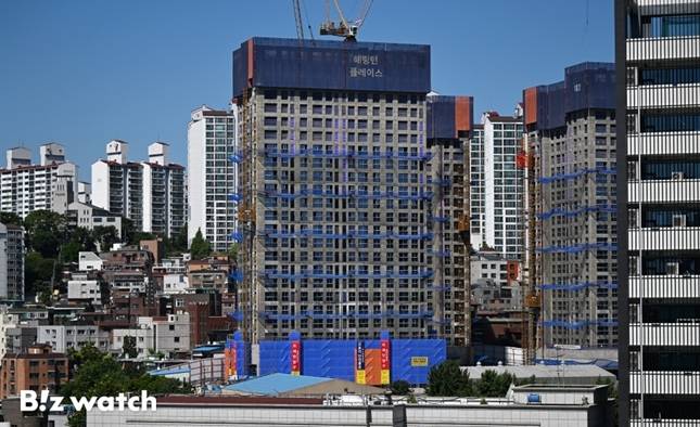 서울 공사 재건축 현장 아파트./사진=이명근 기자 qwe123@