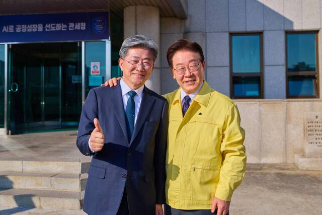 이재명 대통령과 정순욱 더불어민주당 의왕시장 예비후보. 정 후보 페이스북 캡처