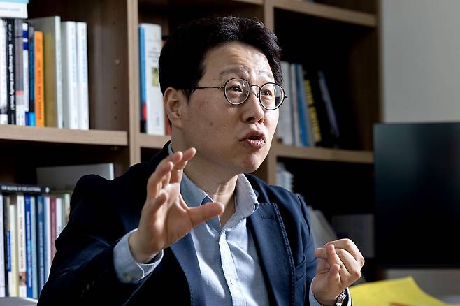 박종희(국가미래전략원 경제안보클러스터장) 서울대 정치외교학부 교수를 2일 관악캠퍼스 연구실에서 만났다. 장진영 기자