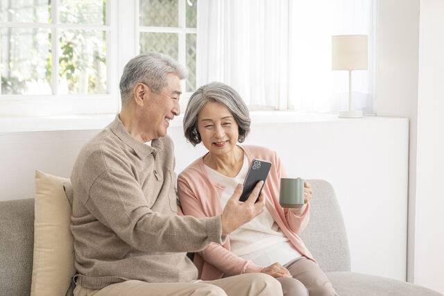 과학기술정보통신부가 기본통신권 보장을 위한 통신 3사 요금제 개편 방향을 발표했다. 클립아트코리아