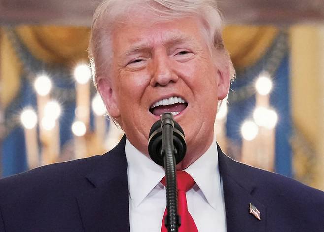 도널드 트럼프 미국 대통령이 4월1일(현지시간) 백악관에서 이란 전쟁에 대한 대국민 연설을 하는 모습 ⓒ로이터연합