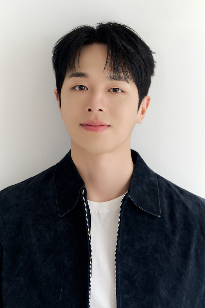 배우 권혁. 메이킷스튜디오 제공.