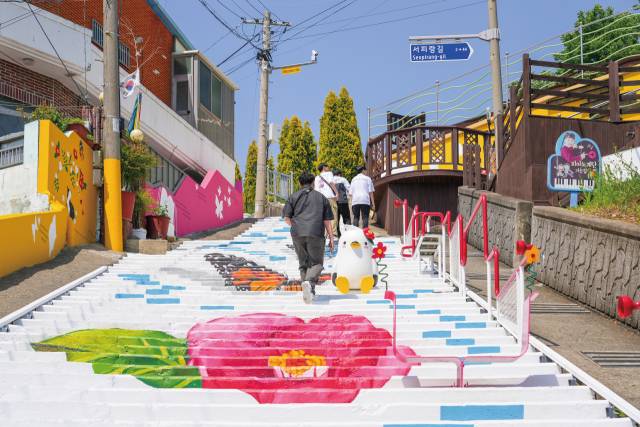 소설 ‘김약국의 딸들’ 주요 배경인 통영 서피랑.