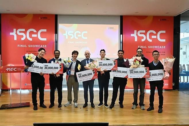 에이보랩스 데니즈 대표, 알바랩스 애슐리 대표, 피에로컴퍼니 박민진 대표, (우측 끝)바이온 다니엘 대표