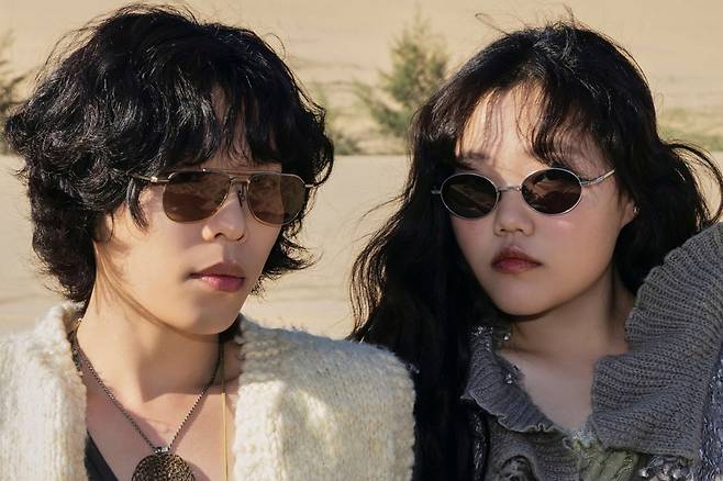 정규 4집 <개화>로 돌아온 ‘악뮤’의 이찬혁과 이수현. 영감의 샘터 제공