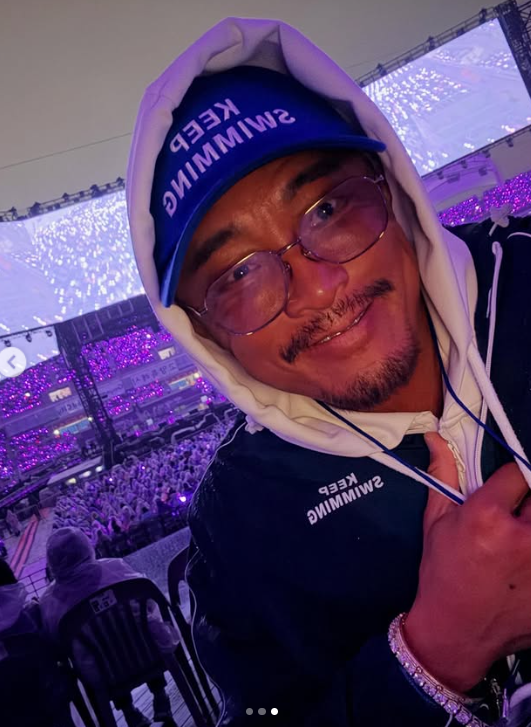 방송인 추성훈과 BTS가 기념사진을 찍고 있다. 추성훈 인스타그램 캡처