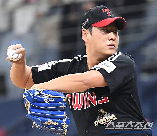 3일 고척돔에서 열린 KBO리그 키움과 LG의 경기. 투구하는 LG 배재준. 고척=송정헌 기자songs@sportschosun.com/2026.04.03/