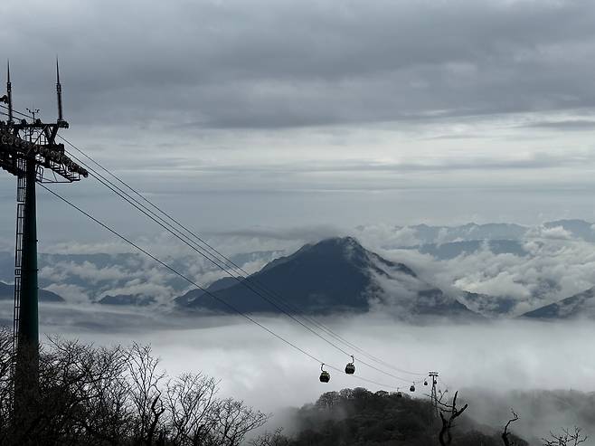 유네스코에 등재된 중국 남부 구이저우성의 판징산. /서일원 기자