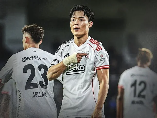 튀르키예 베식타시의 오현규가 바샥세히르와의 정규리그 경기에서 골을 넣은 뒤 세리머니하고 있다. 베식타시 SNS 캡처