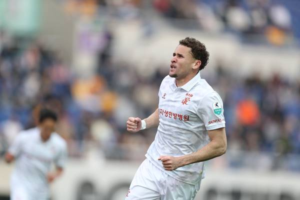 K리그1 부천FC 갈레고가 11일 광주월드컵경기장에서 열린 광주FC와의 경기에서 득점한 뒤 기뻐하고 있다. 2026.4.11 /한국프로축구연맹 제공