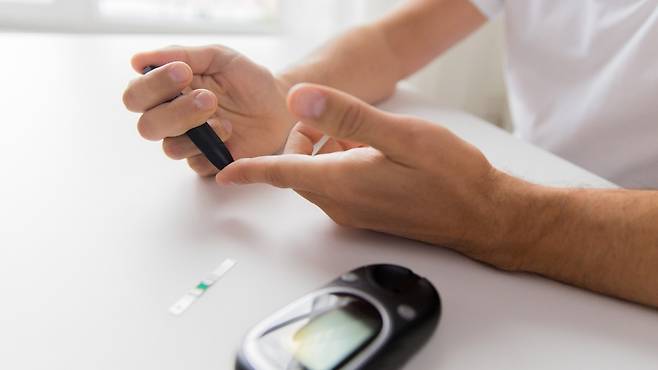 당뇨는 단계적으로 진행되는 특징이 있어 각 단계에서 나타나는 신체 변화와 그에 맞는 관리 방향을 이해하는 것이 중요하다 | 출처: 클립아트코리아