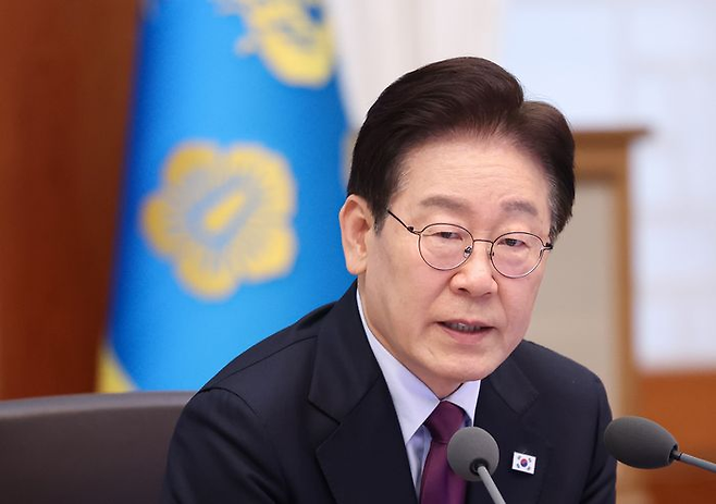 이재명 대통령이 지난 9일 청와대에서 열린 수석보좌관회의에서 발언을 하고 있다. ⓒ뉴시스