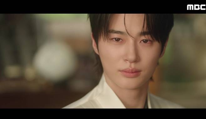 "대군 부인이 될 채비를 하라". MBC 제공