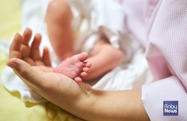 한국을 비롯한 아시아 국가에서 출산율 하락이 심화되는 가운데, 미국 역시 지난해 출산율이 사상 최저치를 기록한 것으로 나타났다. ⓒ베이비뉴스