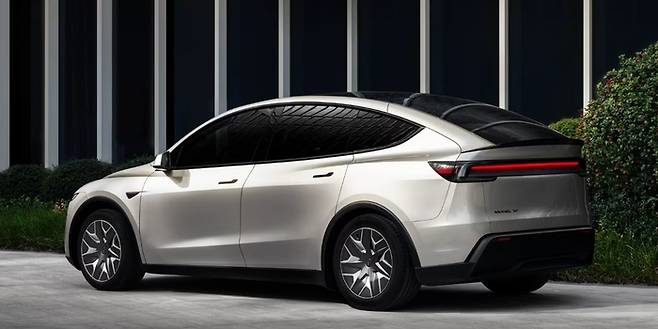 테슬라 모델 Y L