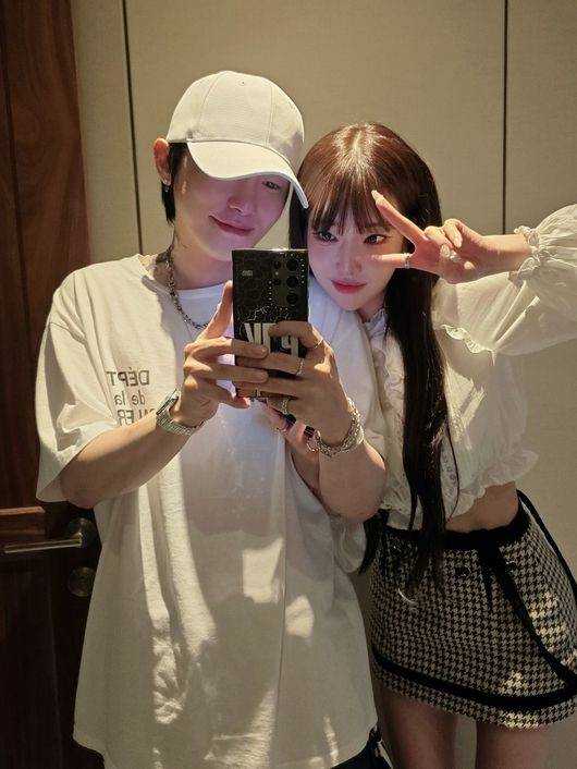 넷플릭스 예능 등 출연으로 연일 화제의 중심에 섰던 BJ 과즙세연이 마침내 사랑에 빠졌다. 사진=케이 SNS