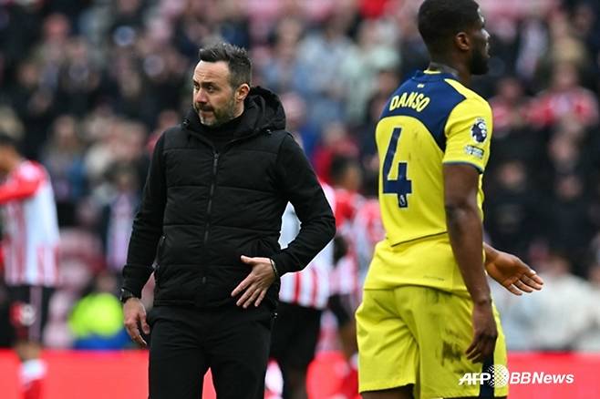 로베르토 데 제르비(왼쪽) 토트넘 감독. /AFPBBNews=뉴스1