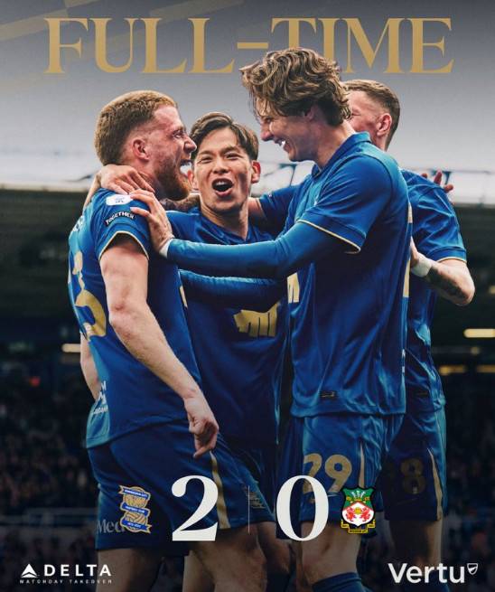 버밍엄은 13일(한국시간) 영국 세인트 앤드류스 @나이트헤드 파크에서 열린 렉섬과의 '2025~2026시즌 잉글랜드 프로축구 챔피언십(2부)' 42라운드 홈 경기에서 2-0으로 승리했다. 사진은 기뻐하는 버밍엄 선수들. /사진=버밍엄 시티 공식 SNS 갈무리