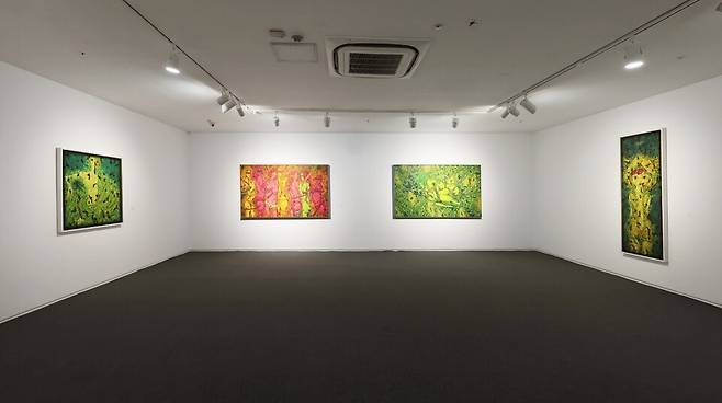 ▲ 아트센터 화이트블럭 진더펑 개인전 '명멸하는 장엄' 전경. /사진제공=아트센터 화이트블럭