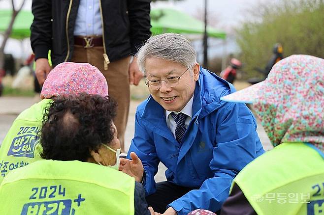 민형배 후보가 14일 더불어민주당 전남광주통합특별시장 후보로 선출됐다.