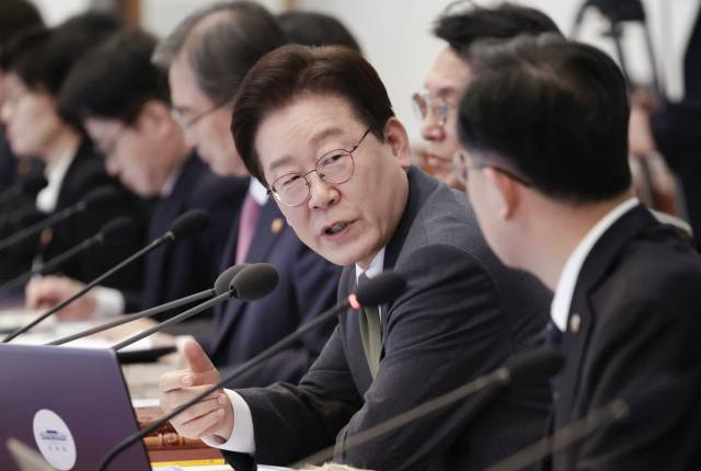 ▲이재명 대통령이 14일 청와대에서 열린 국무회의 겸 비상경제점검회의에서 발언하고 있다. ⓒ연합뉴스