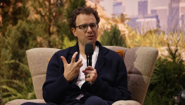 다리오 아모데이 앤스로픽 최고경영자(CEO). 그는 애초 오픈AI에 몸담았다가 회사의 영리성 추구에 반대해 여동생인 다니엘라 아모데이 사장과 2021년 경쟁사 앤스로픽을 창업했다. 사진 제공=세일즈포스