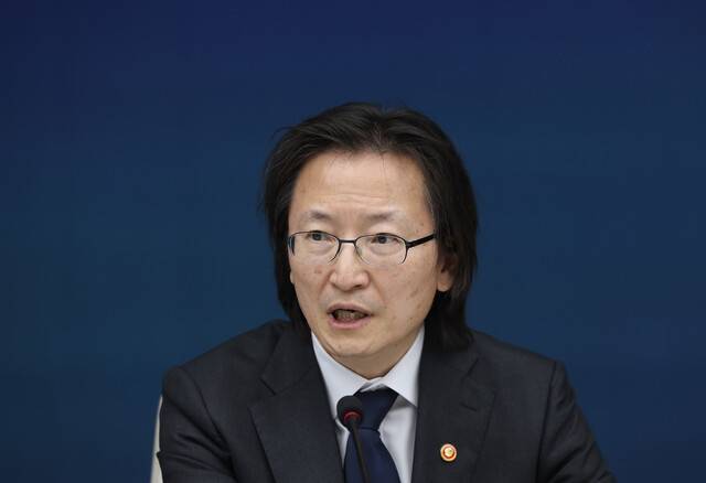 주병기 공정거래위원장이 14일 서울 중구 대한상공회의소에서 열린 위생용품 용량 변경 등 중요정보 제공을 위한 협약식에서 발언하고 있다. 연합뉴스