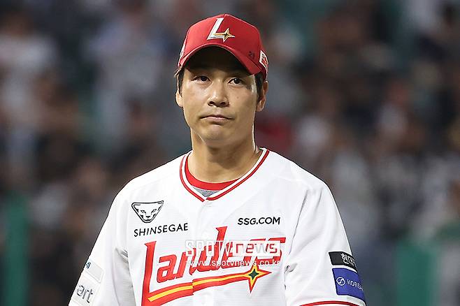 ▲ 화려한 경력으로 큰 기대를 모았으나 오히려 그만큼 더 큰 실망으로 다가오고 있는 타케다 쇼타 ⓒ곽혜미 기자