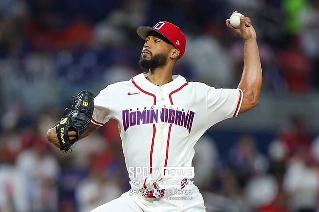 ▲ WBC 8강전 당시 5이닝 8탈삼진 무실점 역투로 한국 대표팀에 세계의 벽을 실감케 했던 크리스토퍼 산체스