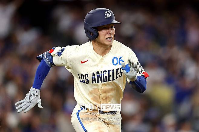 ▲ 전력질주하는 김혜성.