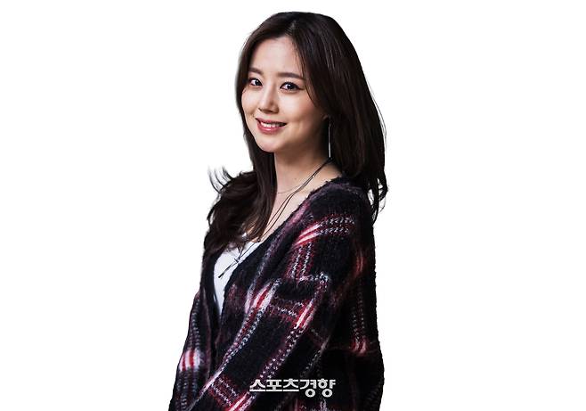 오는 6월 결혼을 전격 발표한 배우 문채원. 사진 이선명 기자 57km@kyunghyang.com