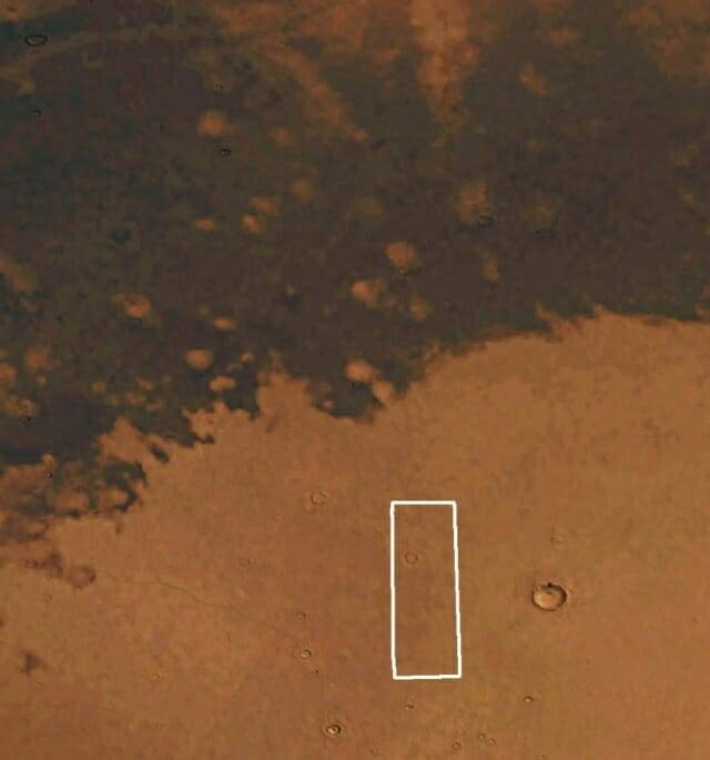 1976년 NASA 바이킹 탐사선이 같은 지역을 촬영한 사진 (출처=NASA)