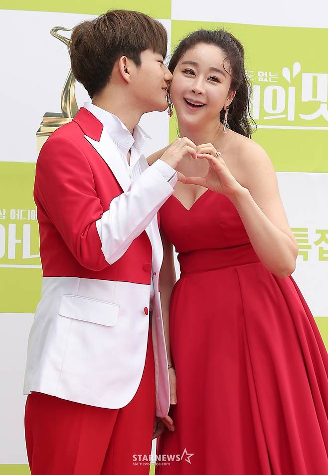 왼쪽부터 진화, 함소원 /사진=스타뉴스