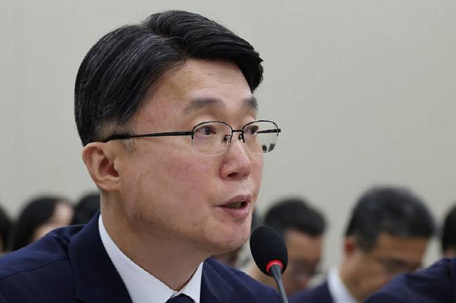 류제명 과학기술정보통신부 2차관이 28일 국회에서 열린 과학기술정보방송통신위원회 전체회의에서 의원 질의에 답하고 있다. (사진=연합뉴스)