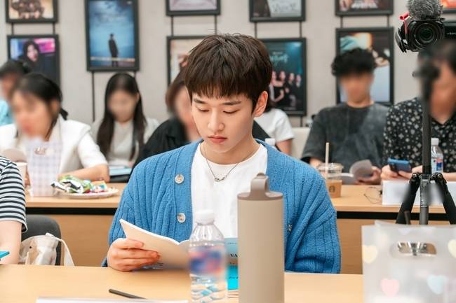 KT스튜디오지니