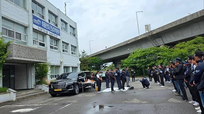 화물연대 전남지역본부(광양) 앞에서 열린 장례절차. 독자 제공