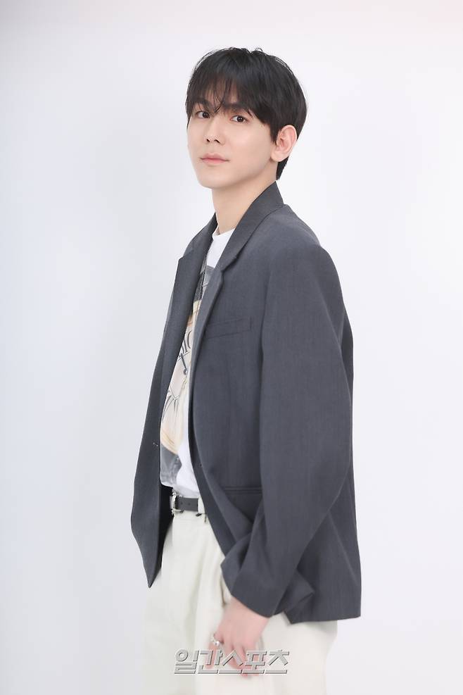 TV조선 드라마 '닥터신' 신주신 역 배우 정이찬이 28일 오후 서울 중구 순화동 KG타워에서 열린 일간스포츠와의 인터뷰에 앞서 사진 촬영을 하고 있다. 서병수 기자 qudtn@edaily.co.kr /2026.04.28/