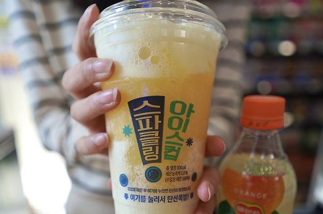 세븐일레븐이 6일 출시할 ‘스파클링아이스컵’. 사진제공=세븐일레븐