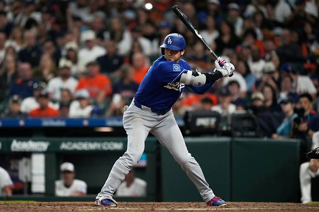 Los Angeles Dodgers designated hitter Shohei Ohtani flies out during the seventh inning of a baseball game against the Houston Astros in Houston, Monday, May 4, 2026. (AP Photo/Ashley Landis)
<저작권자(c) 연합뉴스, 무단 전재-재배포, AI 학습 및 활용 금지>