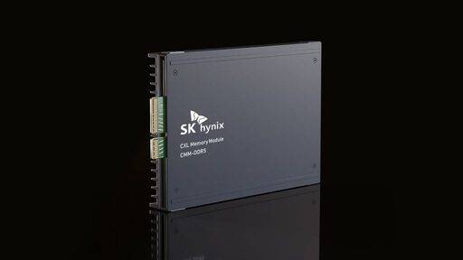 SK하이닉스 CXL 2.0 기반 D램 설루션 제품 CMM DDR5 96GB. / SK하이닉스