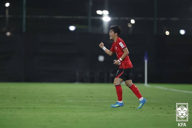 17세 이하(U17) 대표팀 안주완이 7일(한국시간) 사우디아라비아 제다의 킹 압둘라 스포츠 시티에서 열린 UAE와 U17 아시안컵 조별리그 1차전에서 득점 후 기뻐하고 있다. (대한축구협회 제공)