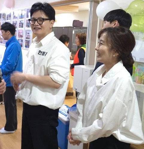 한동훈 전 국민의힘 대표와 진은정 변호사. 페이스북
