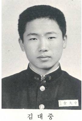 교복 차림의 김대중 전라남도교육감의 모습. 김대중 전남·광주통합특별시교육감 예비후보 캠프 제공